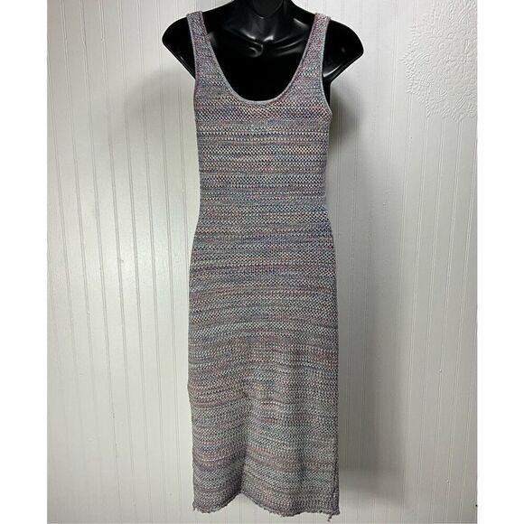 FUTURE COLLECTIVE Alani Noelle Crocheted Sleeveless Dress - Picture 3 of 4